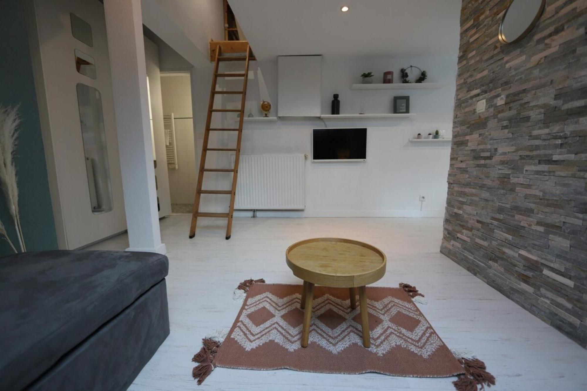 Appartement Le p'tit chez soi - cocon sous les toits à Annecy Extérieur photo